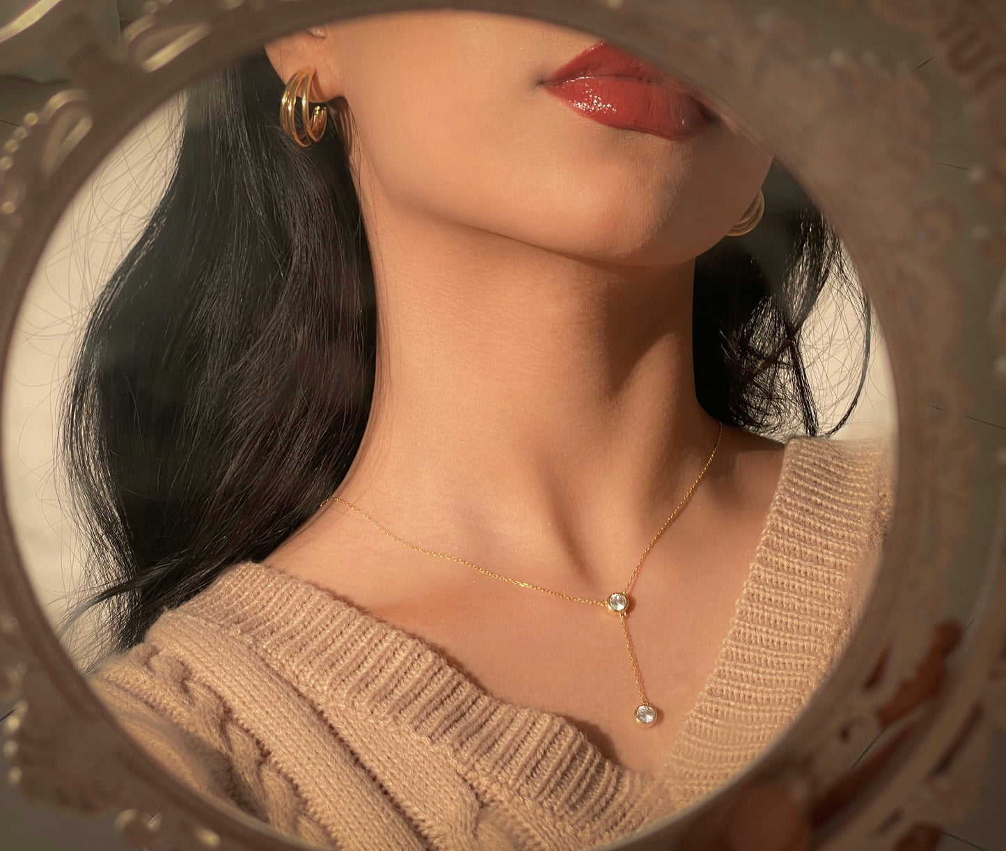 Sparkly gold pendant
