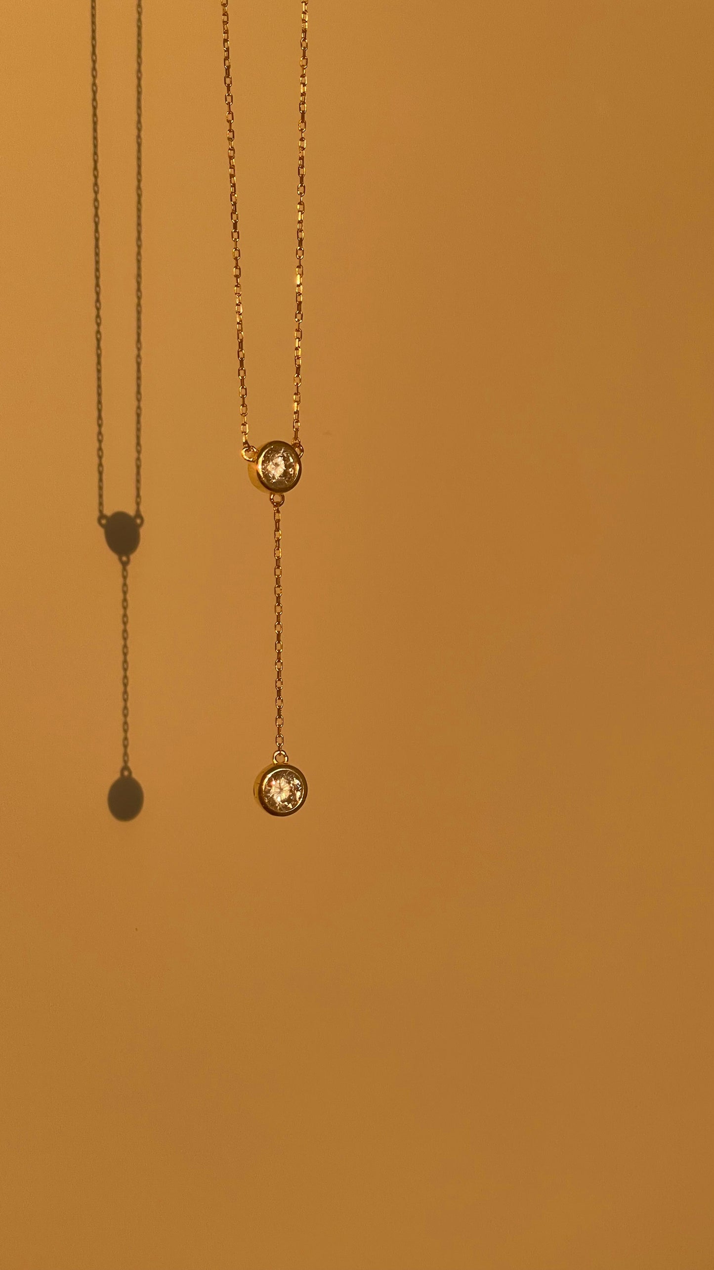 Sparkly gold pendant